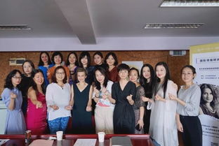 貿大精彩課堂 大師揭秘國際頂級時尚業(yè)成功的商業(yè)模式與經濟貿易咨詢